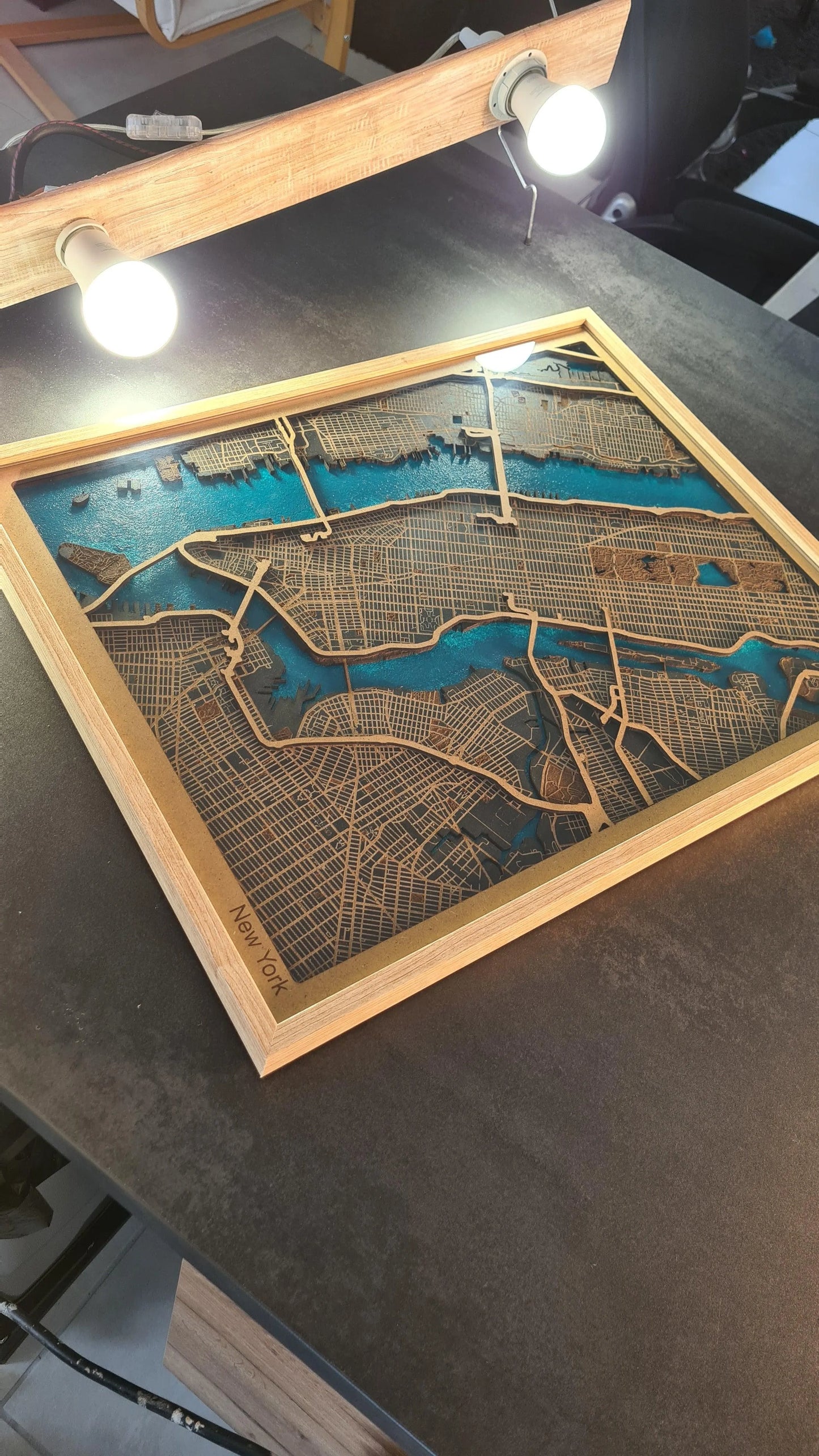 Hand-Painted 3D wall map with pins - New York - USA - YourLittleFactory