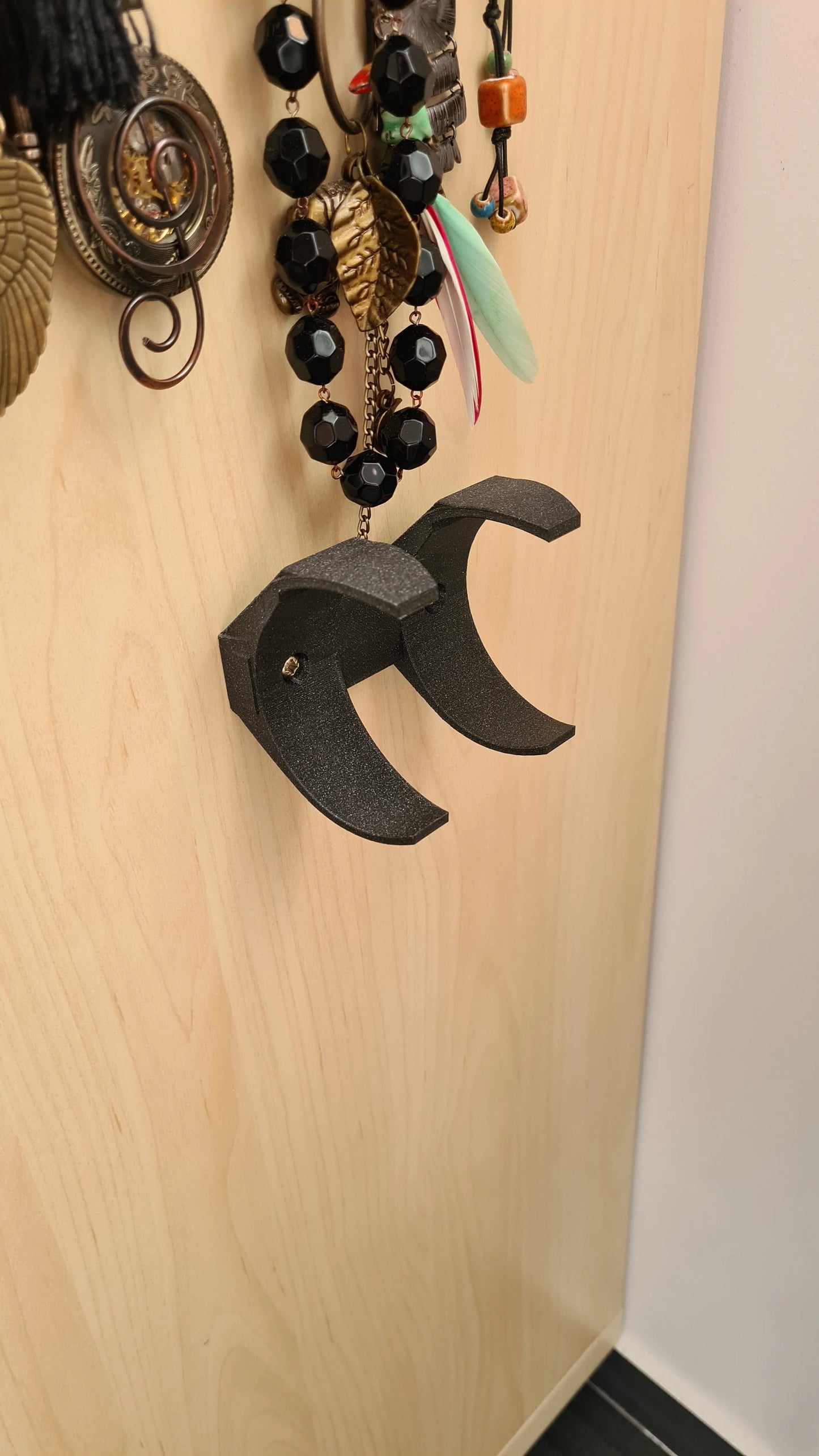 JBL Flip 4 Bluetooth Speaker Wall Mount