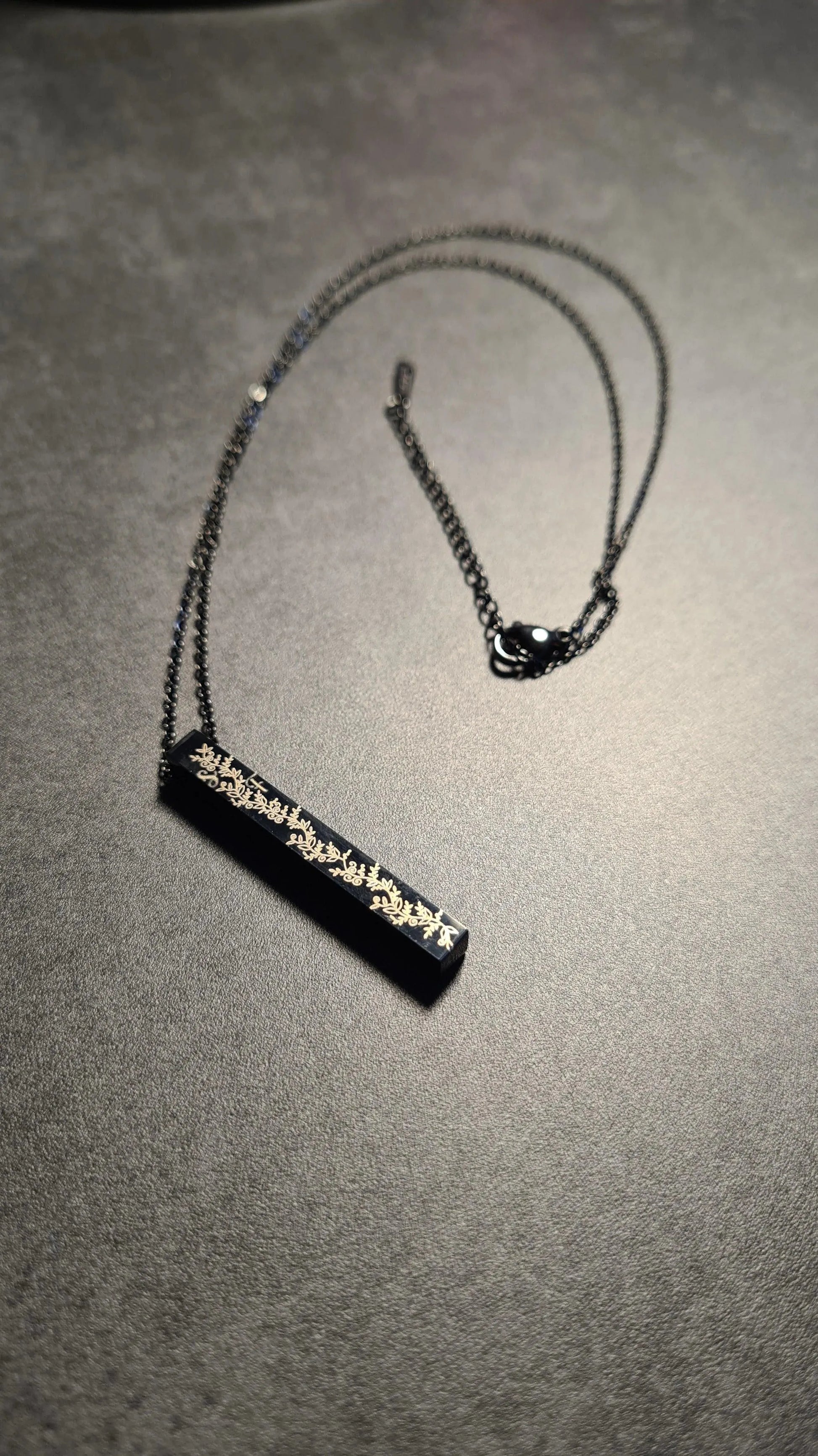 Personalized Women's Necklace - YourLittleFactory