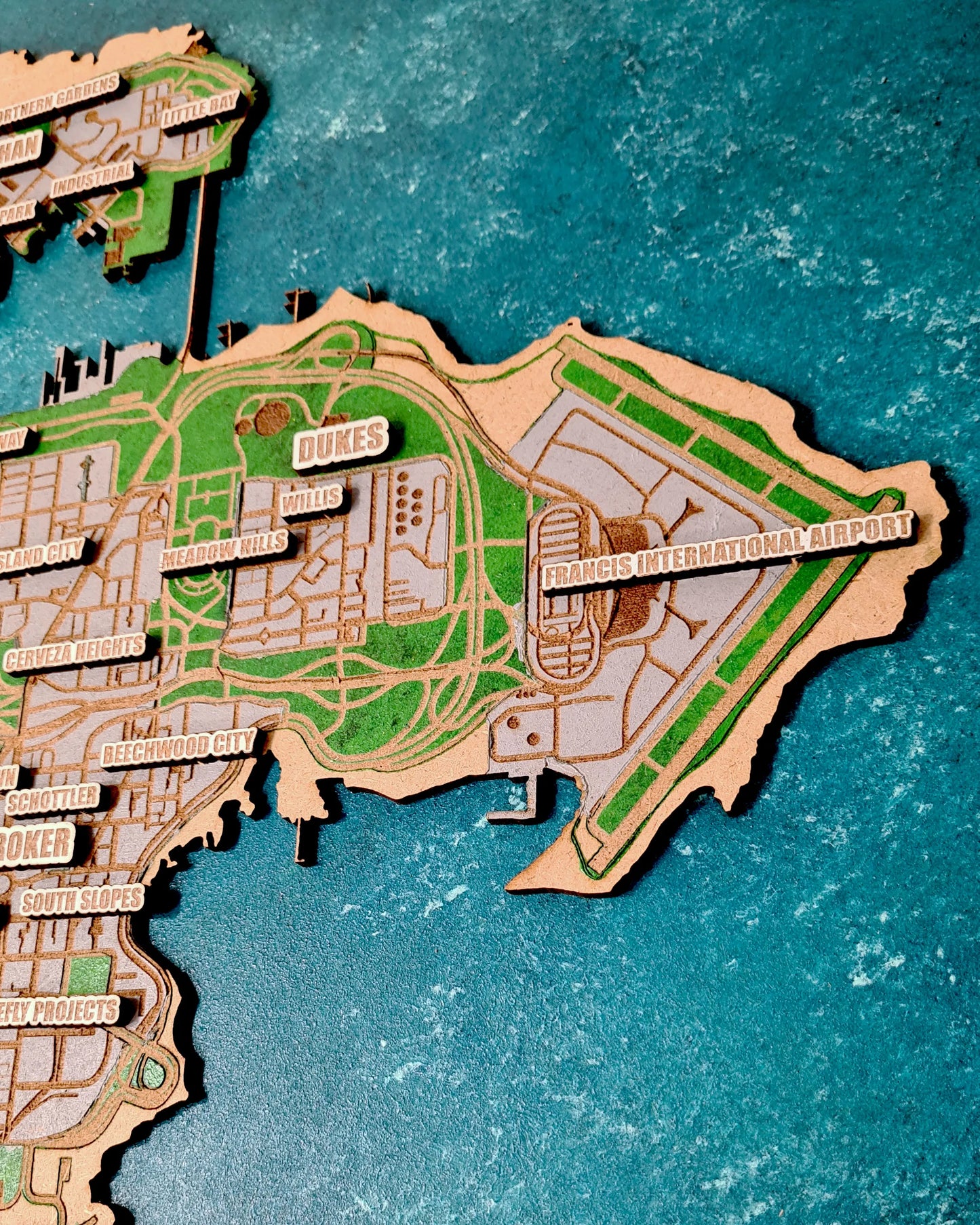 High Detail GTA IV Liberty City 3D wall map - multicolor