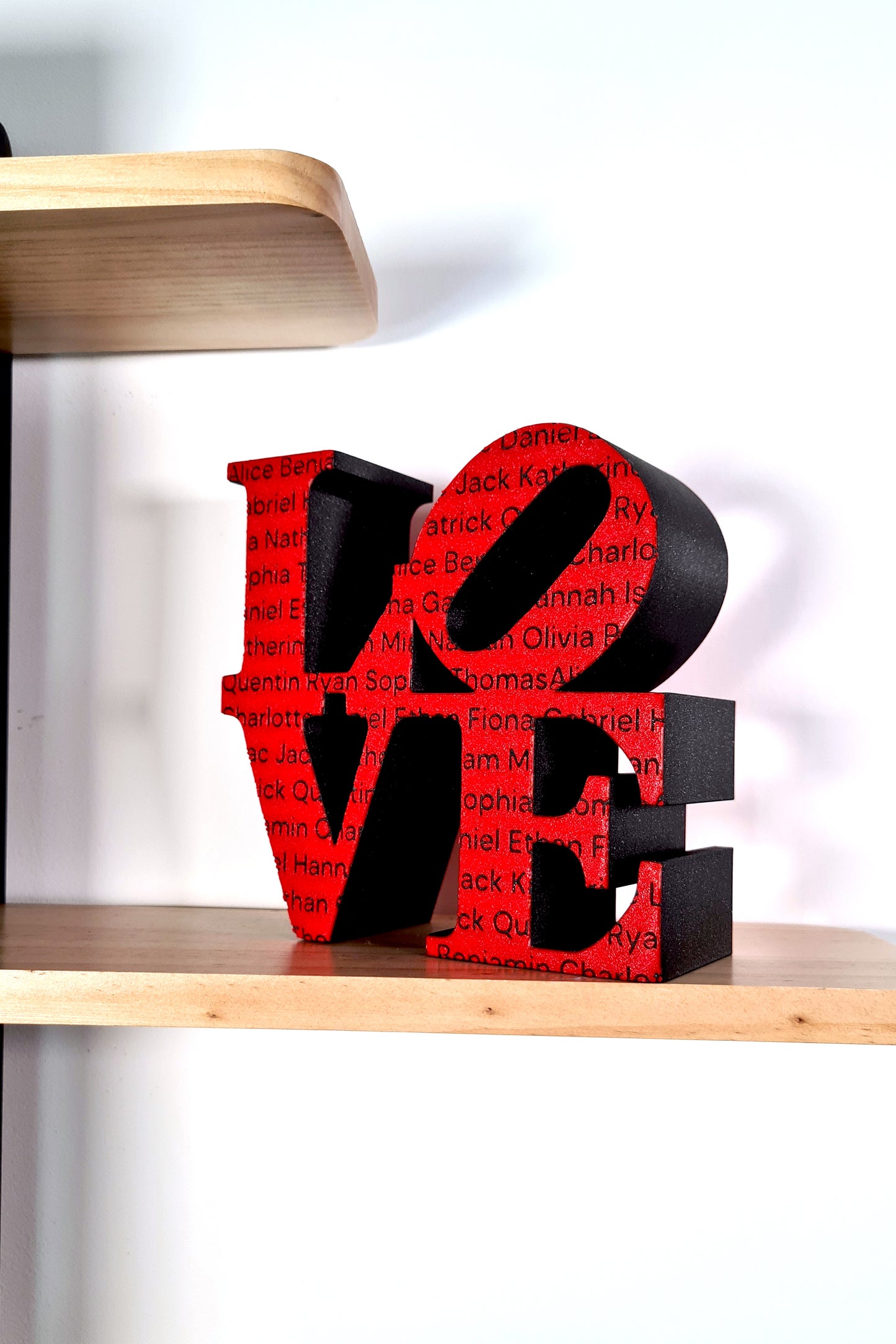 Customizable Love Sculpture - BLACK - Family and friends names