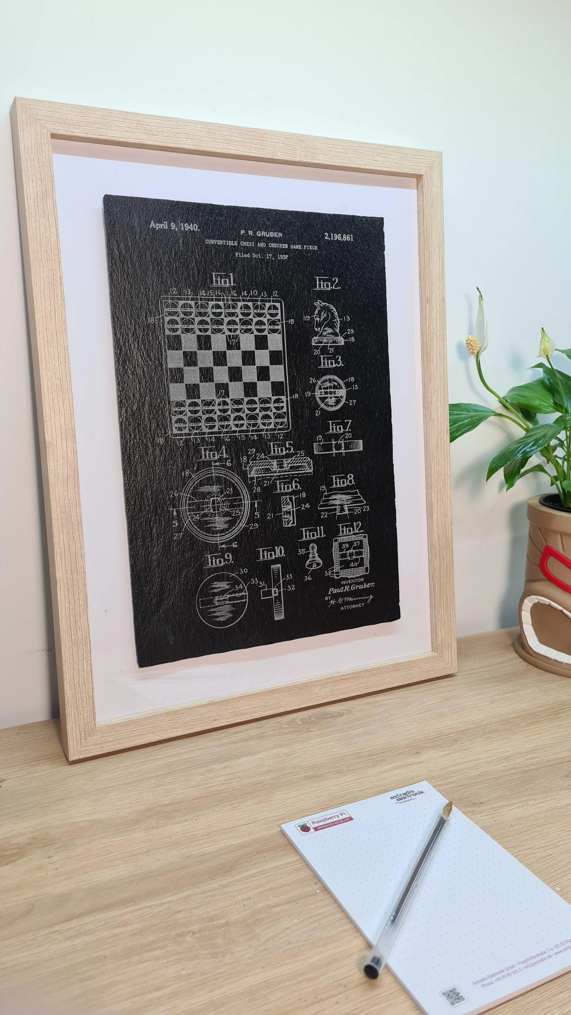 Official chess game patent - Laser engraved slate - YourLittleFactory