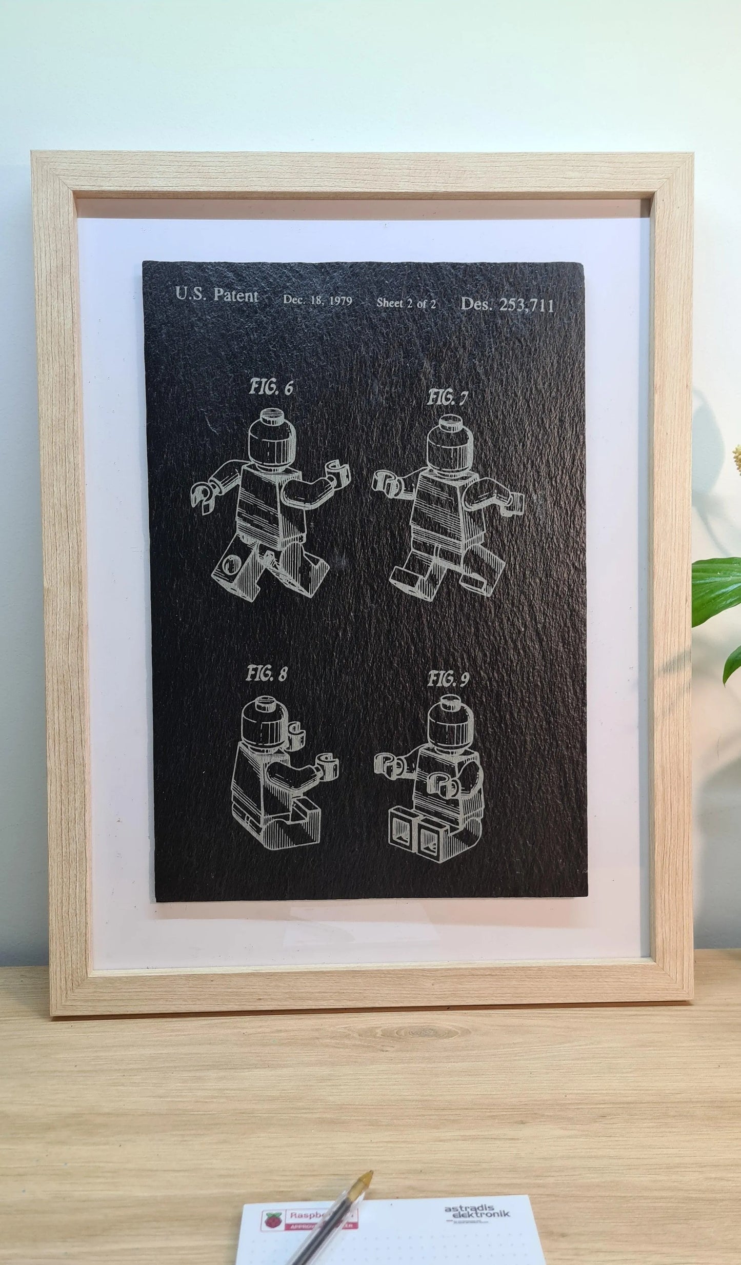 Official Lego figurine patent - Laser engraved slate - YourLittleFactory